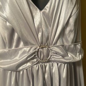 Ruby Rox size 2X satin look silver dress low neck and rhinestone buckle with tie